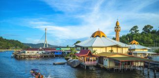 Kinh nghiệm du lịch Brunei tự túc mùa nào đẹp nhất?